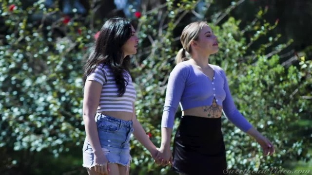 Оральные ласки робких целочек #1